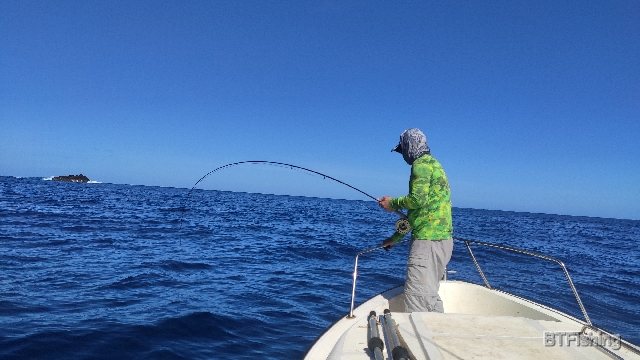 Fotos da pesca esportiva na Ilha de Robinson Cruso no Chile